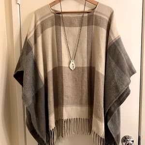 Universal Thread Super Soft Poncho w/ Fringe- Cream colored and tan open plaid